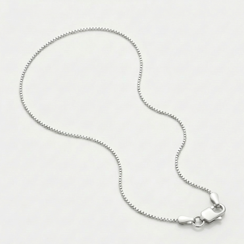 BOX CHAIN NECKLACE IN SILVER